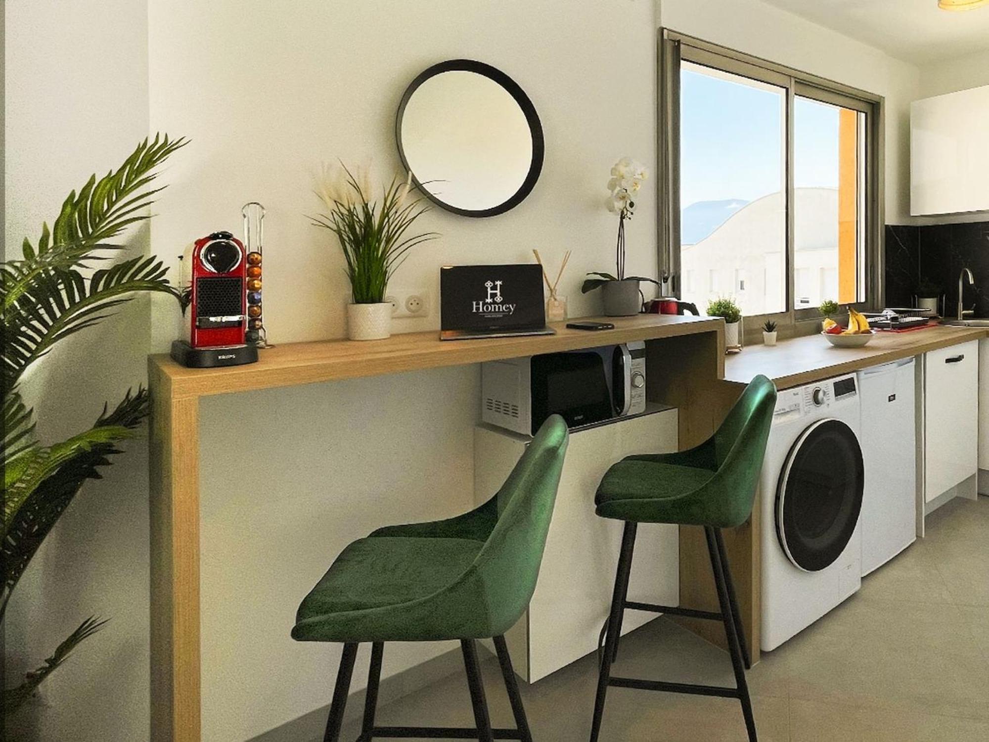 Homey Superchill - Appartement Moderne Et Tout Equipe - Netflix Et Wifi Inclus - Situe En Hyper-Centre - Proche Geneve Annemasse Exteriör bild